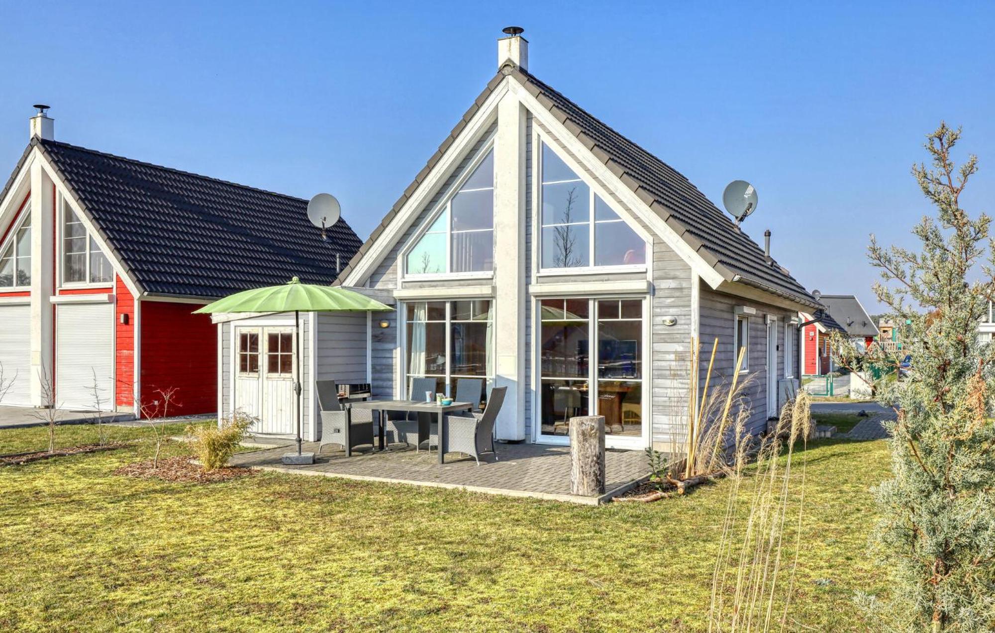 2 Bedroom Stunning Home In Zerpenschleuse エクステリア 写真
