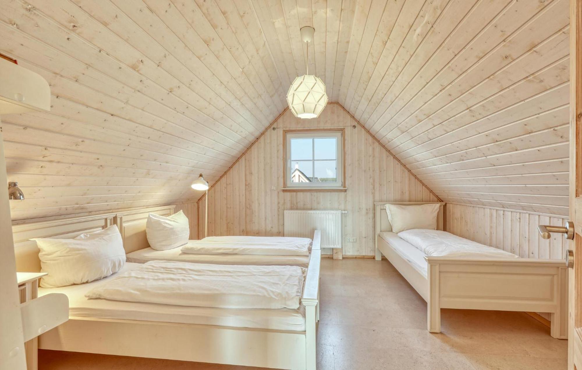 2 Bedroom Stunning Home In Zerpenschleuse エクステリア 写真