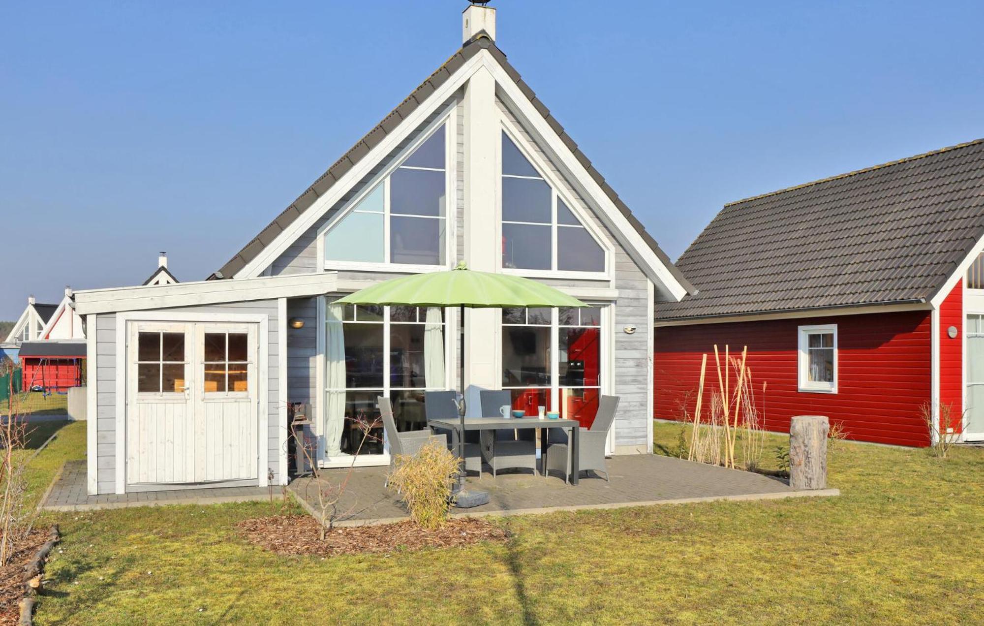 2 Bedroom Stunning Home In Zerpenschleuse エクステリア 写真